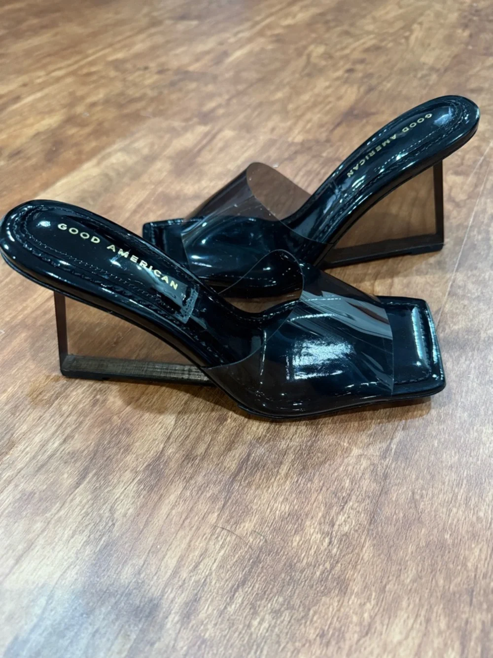 Good American Women’s Cinder-F*cking-Rella Square Clear Black Wedges - Picture 5 of 9